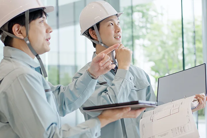 建物設備の修繕作業