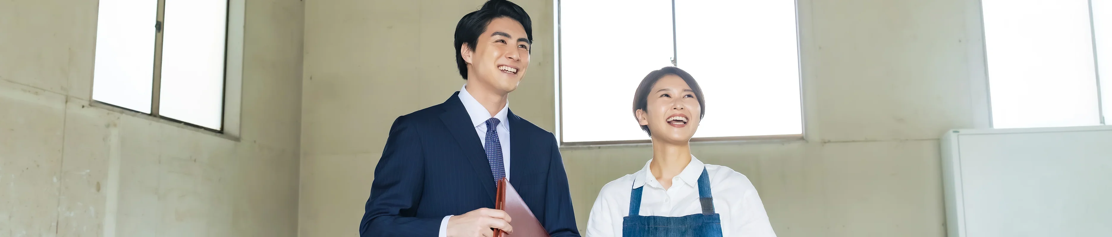 不動産事業の相談をイメージしたビジュアル